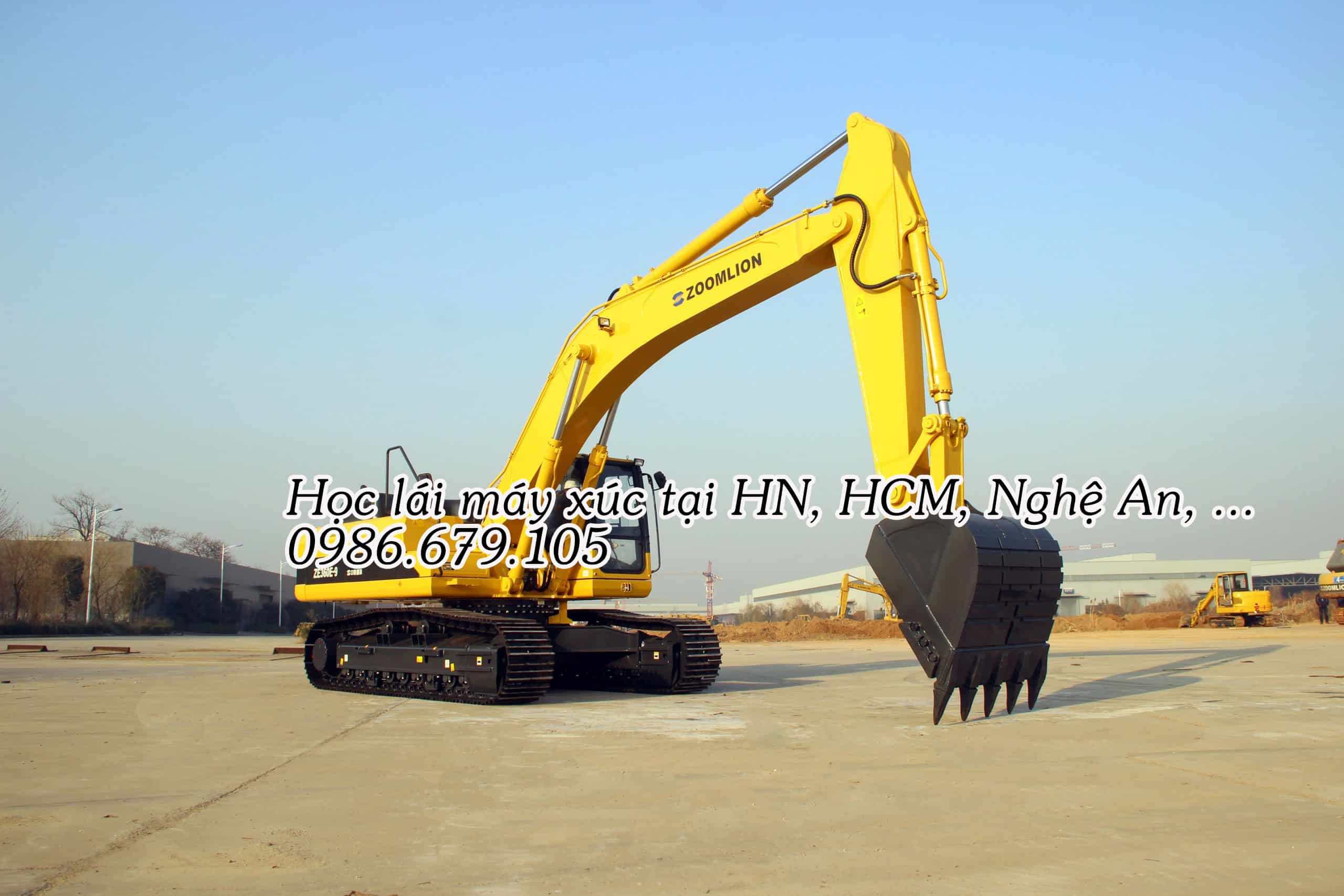 Tuyển sinh khóa học lái máy xúc tại Hà Nội