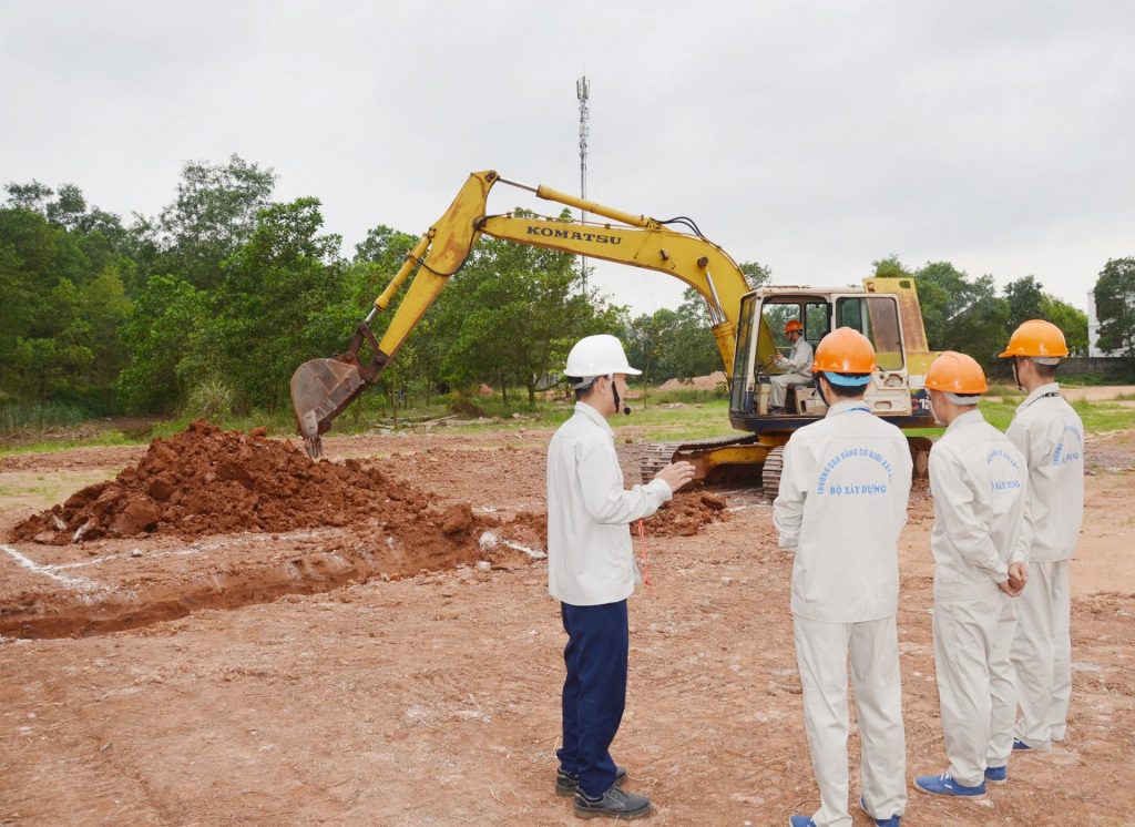 Khóa học lái máy xúc tại Hải Dương chuyên nghiệp 2 Điều kiện học lái máy xúc tại Hải Dương