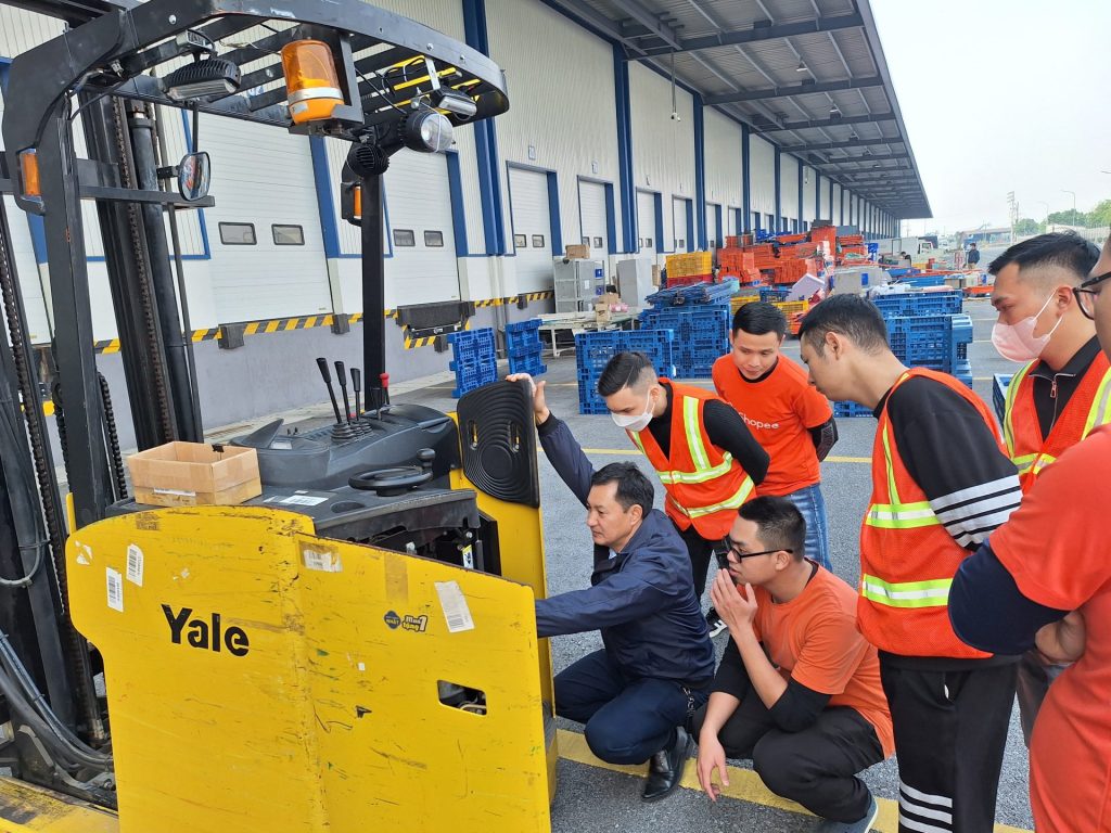 học lái xe nâng tại An Giang